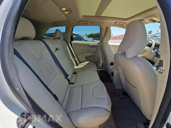 2010 Volvo XC60 T6 w/Moonroof – miniatura 16