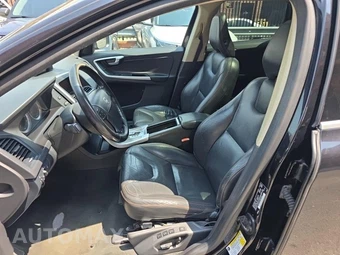 2010 Volvo XC60 T6 w/Moonroof – miniatura 13