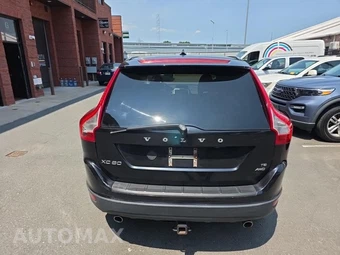 2010 Volvo XC60 T6 w/Moonroof – miniatura 5