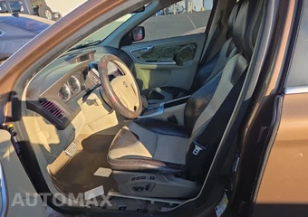 2010 Volvo XC60 T6 w/Moonroof – miniatura 10