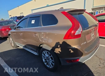 2010 Volvo XC60 T6 w/Moonroof – miniatura 3