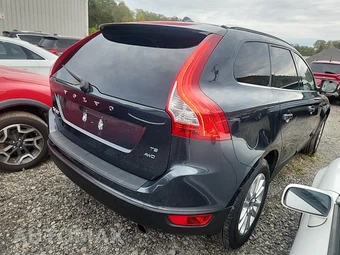 2010 Volvo XC60 T6 w/Moonroof – miniatura 4
