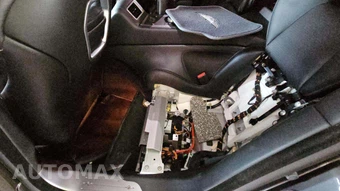 2011 Aston Martin Rapide - miniatura 21