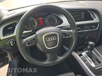 2011 Audi A4 2.0T Premium Sedan – miniatura 10