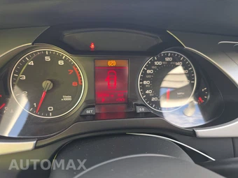 2011 Audi A4 2.0T Premium Sedan – miniatura 12