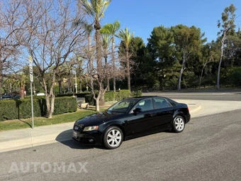 2011 Audi A4 2.0T Premium Sedan - miniatura 2