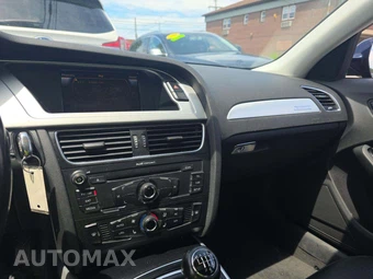 2011 Audi A4 2.0T Premium Sedan – miniatura 10
