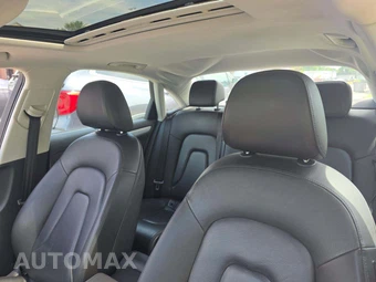 2011 Audi A4 2.0T Premium Sedan – miniatura 11