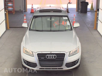 2011 Audi Q5 2.0T Premium Plus – miniatura 2