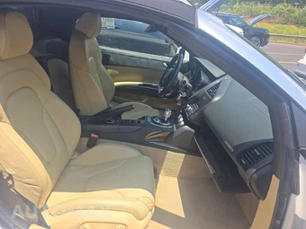2011 Audi R8 Spyder 4.2 Convertible – miniatura 8