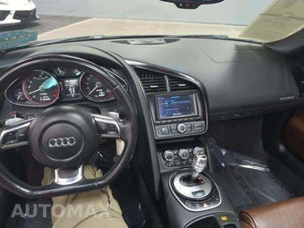 2011 Audi R8 Spyder 5.2 Convertible – miniatura 10