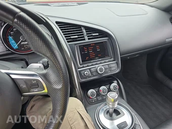 2011 Audi R8 Spyder 5.2 Convertible – miniatura 11