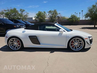 2011 Audi R8 Spyder 5.2 Convertible - miniatura 4