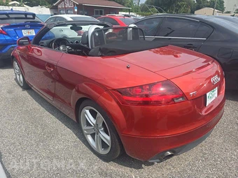 2011 Audi TT Roadster 2.0T Prestige Convertible - miniatura 2