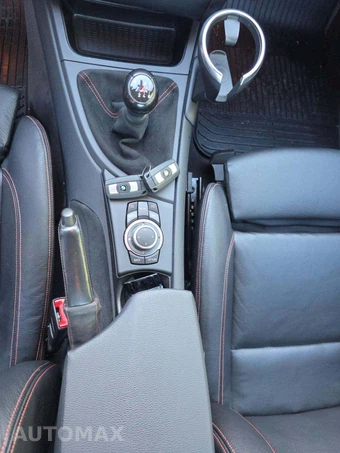 2011 BMW 1 Series M Coupe – miniatura 8