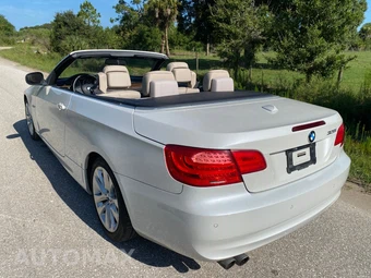 2011 BMW 3 Series Convertible 328i - miniatura 18