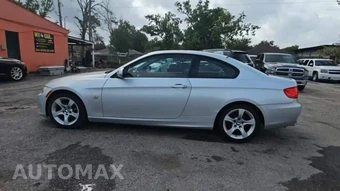 2011 BMW 3 Series Coupe 328i xDrive – miniatura 3