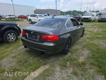 2011 BMW 3 Series Coupe 335i xDrive – miniatura 3