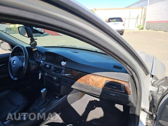 2011 BMW 3 Series Sedan 328i – miniatura 16