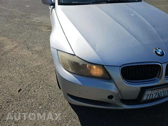 2011 BMW 3 Series Sedan 328i – miniatura 22