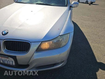 2011 BMW 3 Series Sedan 328i – miniatura 23