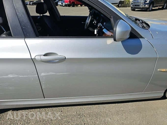2011 BMW 3 Series Sedan 328i – miniatura 40