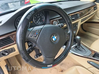 2011 BMW 3 Series Sedan 328i – miniatura 10