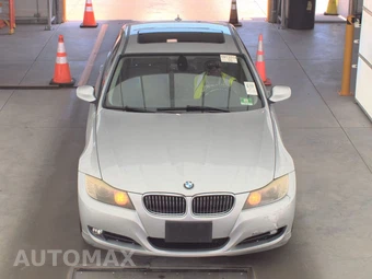 2011 BMW 3 Series Sedan 328i – miniatura 2