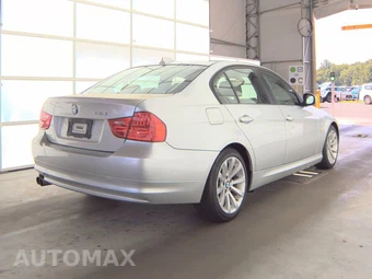 2011 BMW 3 Series Sedan 328i – miniatura 4