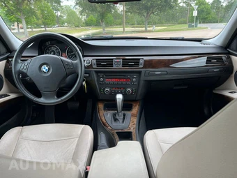 2011 BMW 3 Series Sedan 328i - miniatura 11