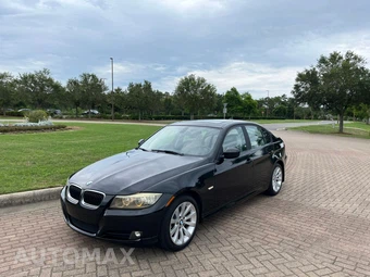 2011 BMW 3 Series Sedan 328i - miniatura 2