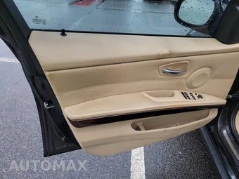 2011 BMW 3 Series Sedan 328i - miniatura 9