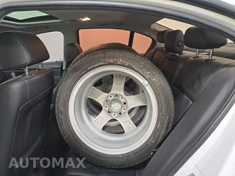 2011 BMW 3 Series Sedan 328i xDrive - miniatura 13