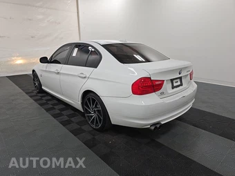 2011 BMW 3 Series Sedan 328i xDrive - miniatura 6