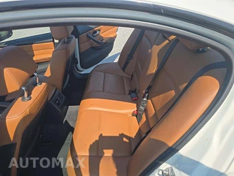 2011 BMW 3 Series Sedan 328i xDrive – miniatura 10