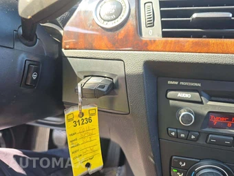 2011 BMW 3 Series Sedan 328i xDrive – miniatura 5