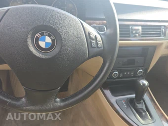 2011 BMW 3 Series Sedan 328i xDrive - miniatura 11