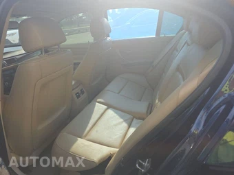 2011 BMW 3 Series Sedan 328i xDrive - miniatura 13