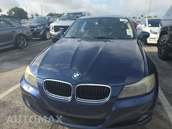 2011 BMW 3 Series Sedan 328i xDrive - miniatura 2