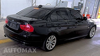 2011 BMW 3 Series Sedan 328i xDrive – miniatura 4