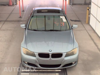 2011 BMW 3 Series Sedan 328i xDrive – miniatura 2