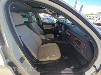 2011 BMW 3 Series Sedan 328i xDrive - miniatura 18