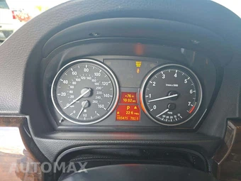 2011 BMW 3 Series Sedan 328i xDrive - miniatura 9