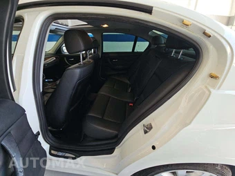 2011 BMW 3 Series Sedan 328i xDrive - miniatura 13