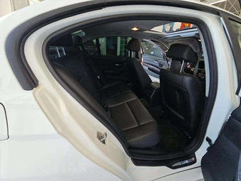 2011 BMW 3 Series Sedan 328i xDrive - miniatura 16