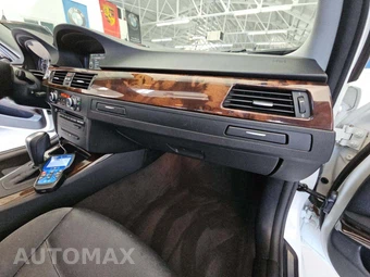 2011 BMW 3 Series Sedan 328i xDrive - miniatura 19