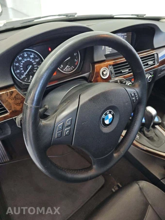 2011 BMW 3 Series Sedan 328i xDrive - miniatura 21
