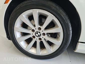 2011 BMW 3 Series Sedan 328i xDrive - miniatura 23