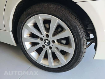 2011 BMW 3 Series Sedan 328i xDrive - miniatura 26