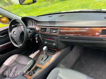 2011 BMW 3 Series Sedan 328i xDrive - miniatura 14